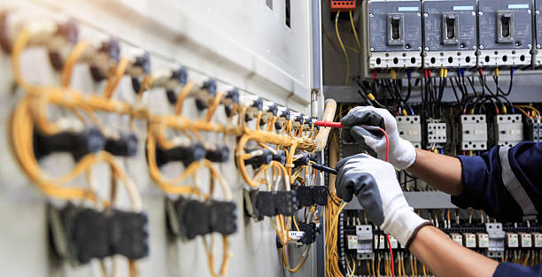 Professional Electrician technician working in Webberville, MI